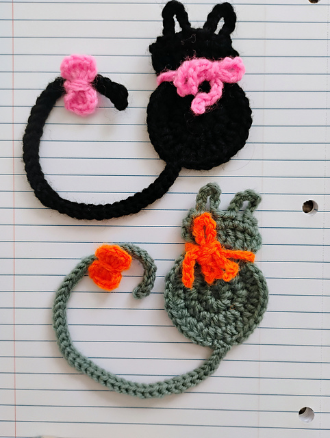 Crochet Cat Bookmark
