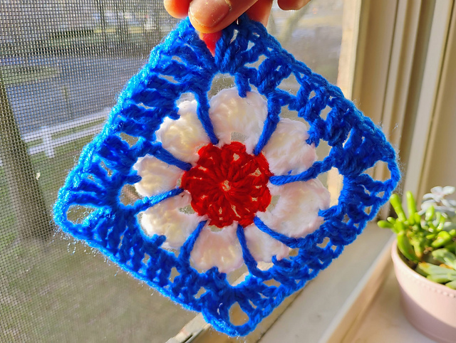 Daisy Granny Square Motif