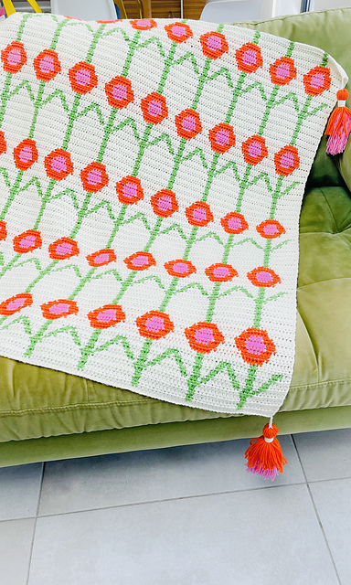 Retro Flower Blanket