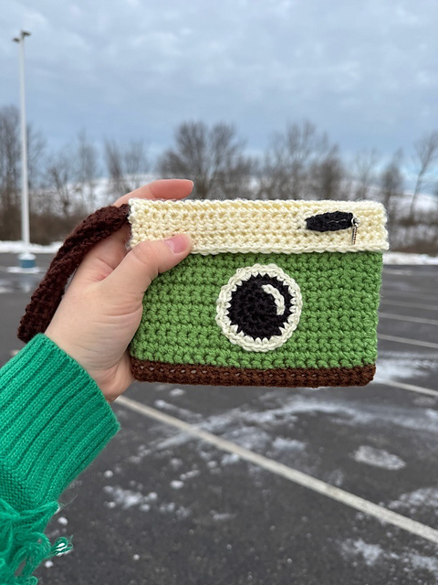 Crochet Camera Pouch