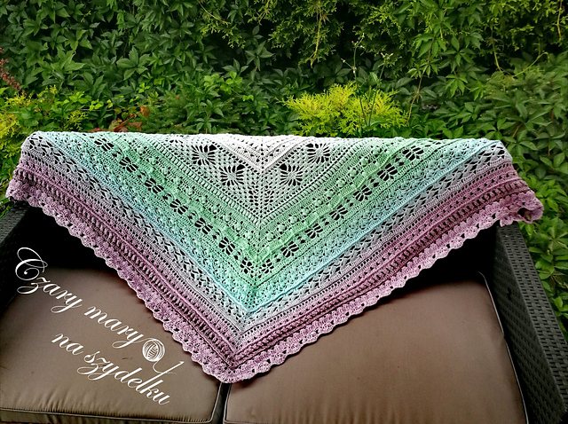 Wild blossom shawl