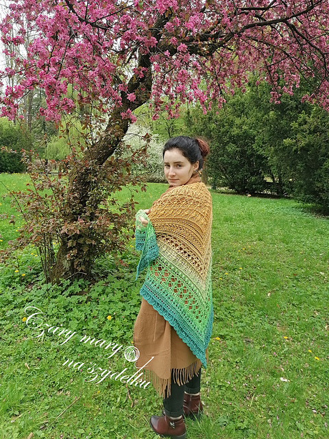 Luna Artemis shawl