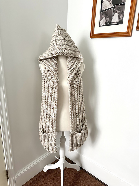 Hooded Pocket Scarf