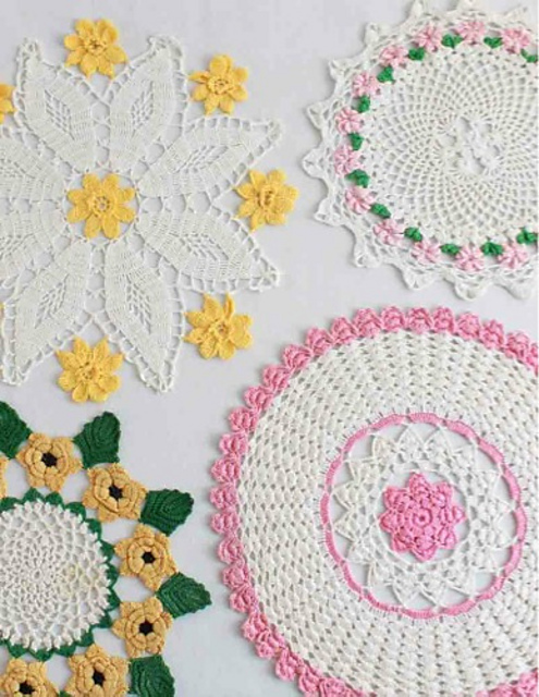 Vintage Floral Doilies: Set 1