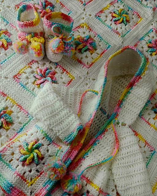 Pinwheel Baby Layette - PB127