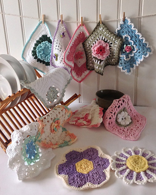 13 Grannies in a Square Dishcloth