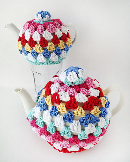 Granny-Go-Round Tea Cozies - PB181