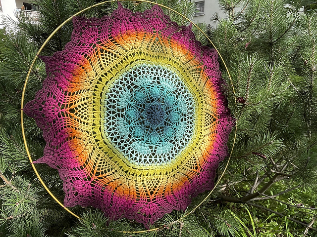 Ravelry: Mandala Sisi pattern by Anna Marciniak