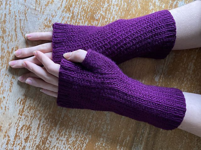 Fingerless gloves