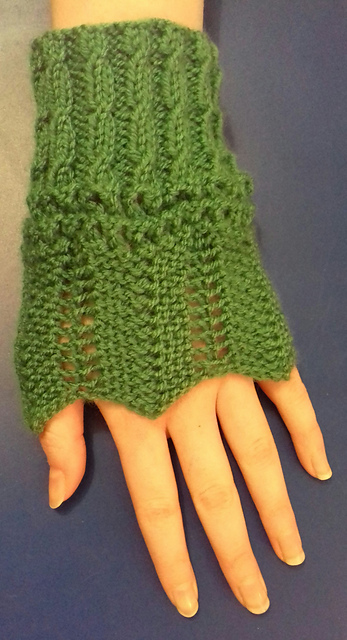 Chevron Wristwarmers