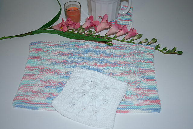 Lattice Texture Tablescape Kit