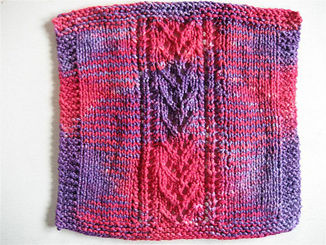 Vandyke Lace Panel Cloth