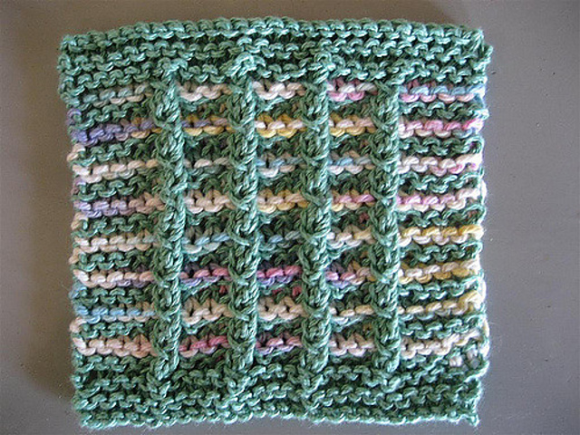 Ravelry: 2 Color Rib Stripe pattern by Maile Mauch