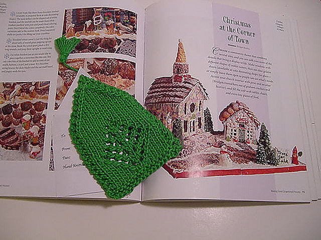 Christmas Tree Book Tag