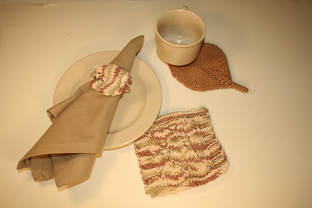 Fall Leaf Tablescape