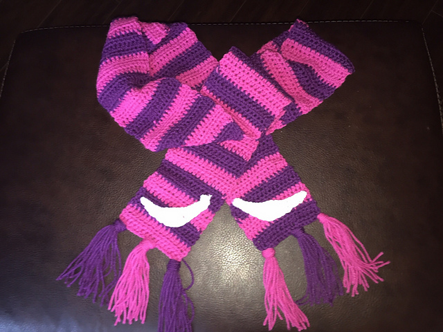 Cheshire Cat Scarf