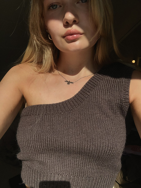 Maintain shoulder top