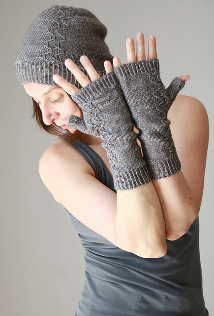 Moondust Mitts