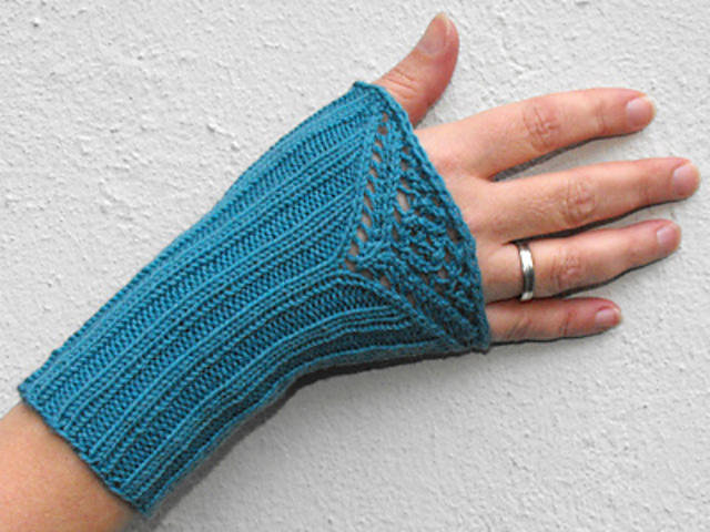 Armstulpe/wrist warmer *LaMona*