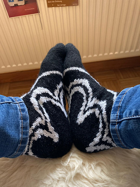 Cinquefoil Socks