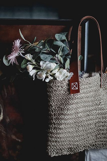 Bromelia Tote