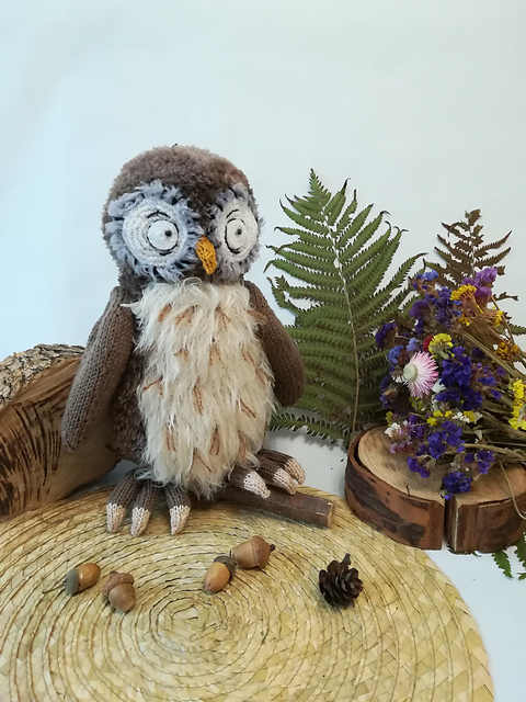 Knitted Owl from the book about Winnie the Pooh
