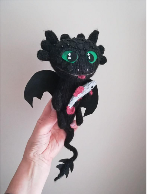 Knitted Toothless Dragon