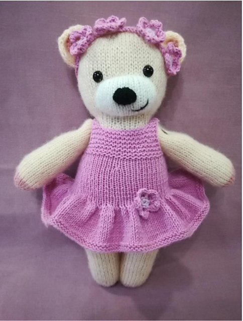 KNITTED BEAR
