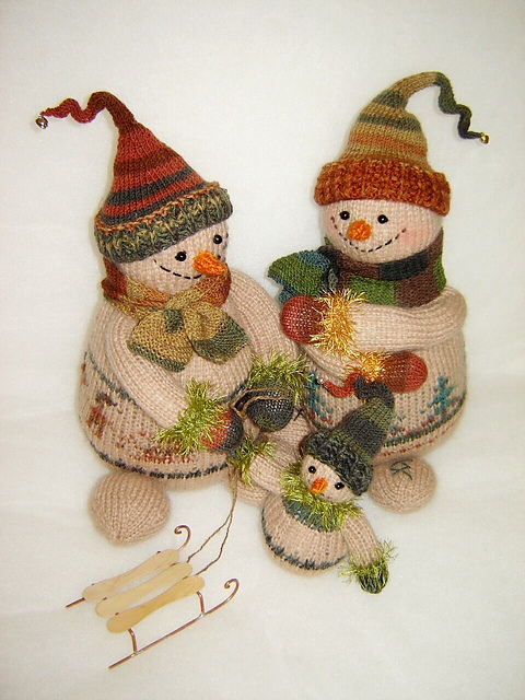 Knitted Snowfamily cocoa color