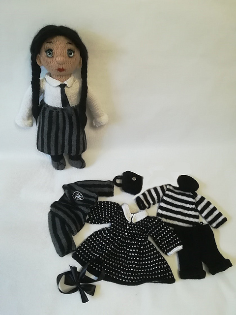 Knitted clothes for Wednesday