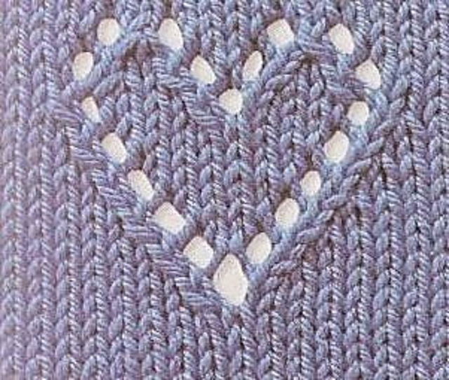 *p(R)ojectR® Heart P Knit Ravelry: Coração de trico (Knit Heart Motif) pattern by