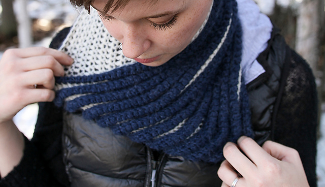 Lyric Cowl