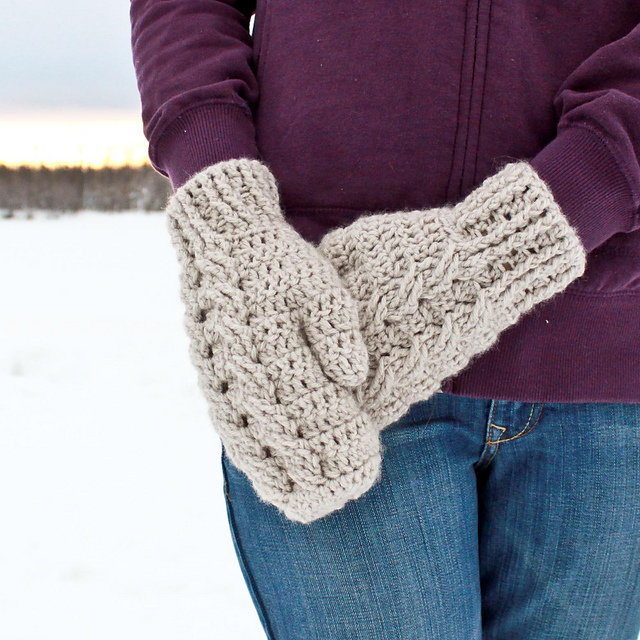 Cable Mittens and Cowl (adult)