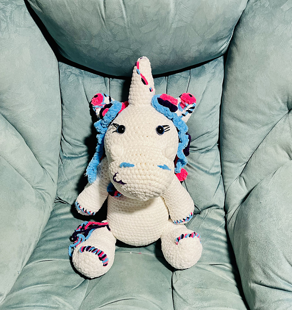 Large Fluffy Unicorn