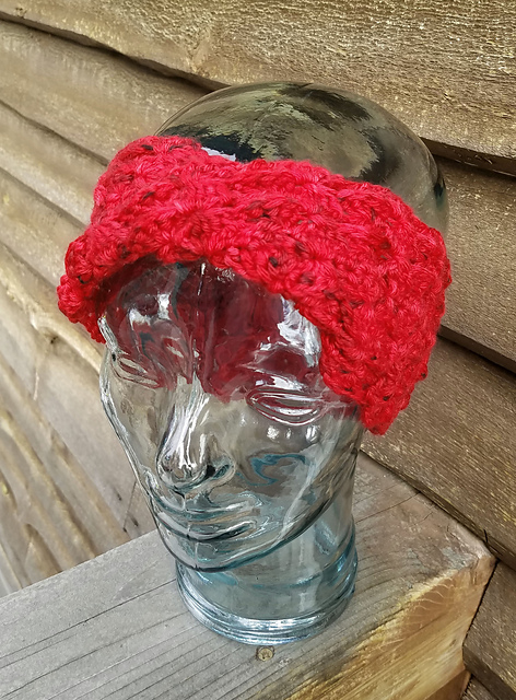 Twisting Petals Earwarmer