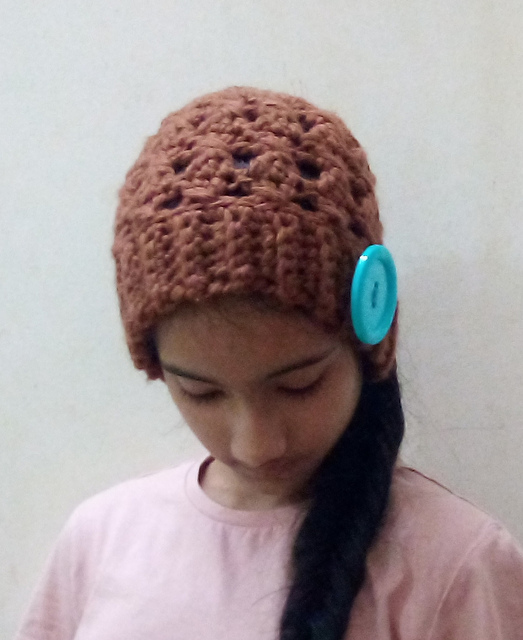 Chunky X Ponytail Hat
