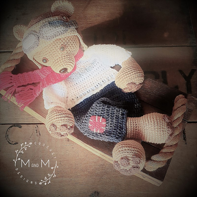 Melly Teddy Ragdoll Pilot Bear