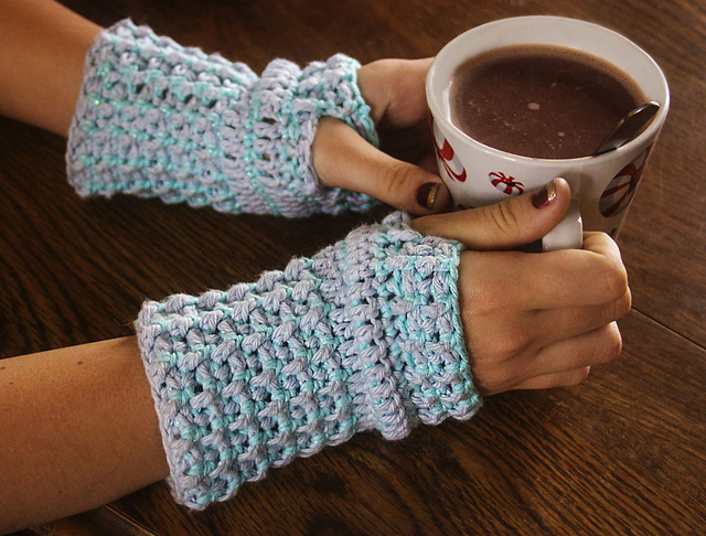 Sparkling Ribbed Wrist Warmers