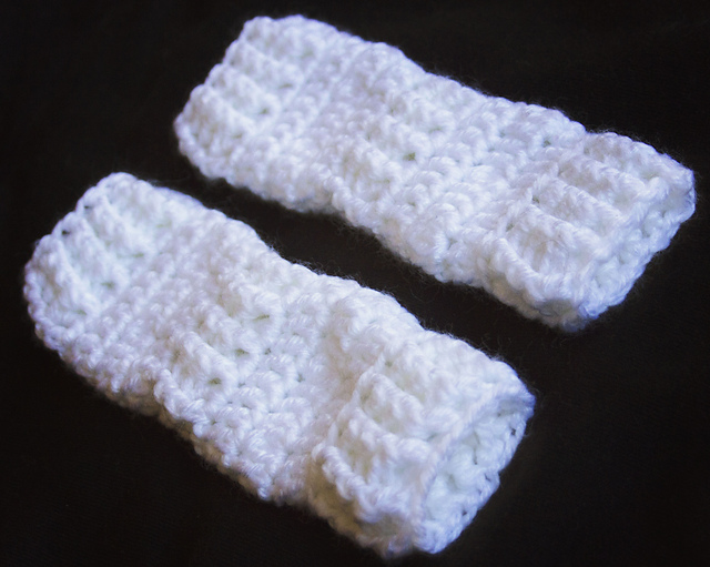 Newborn 'Flared' Leg Warmers