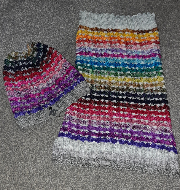 Miniloo cowl