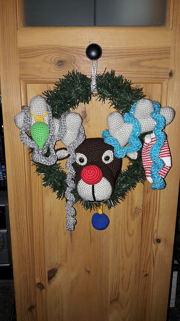 A dashing wreath