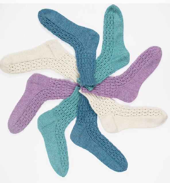 Ravelry 35525 Leanna Lace Socks pattern by AnneKirsti Espenes