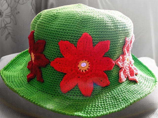 Bucket Hat with flowers