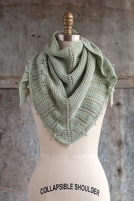 Pluma Shawlette