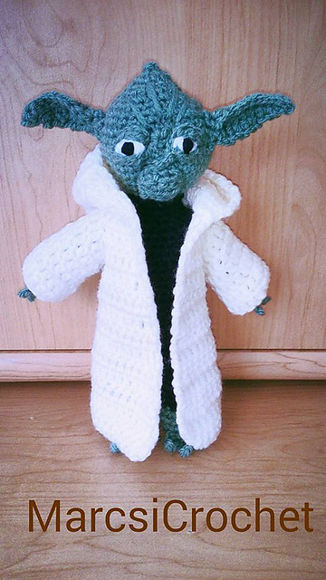 Elol Pattern Ravelry: Mini Yoda pattern by Maria Kezsmarki