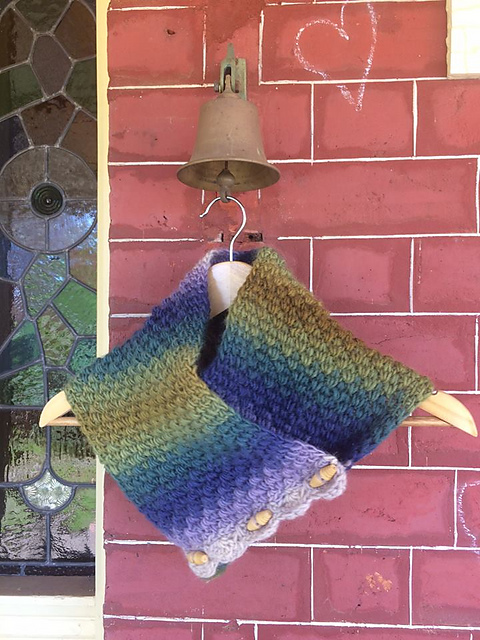 Dragonscale Cowl