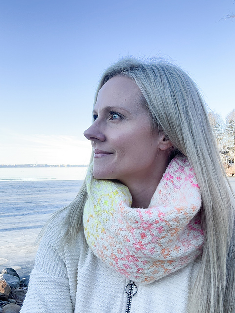 Noelle Cowl