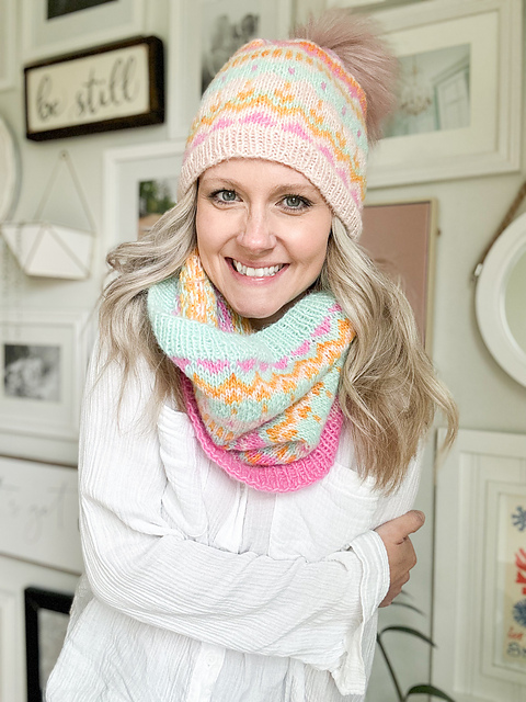 Winter Carnival Cowl
