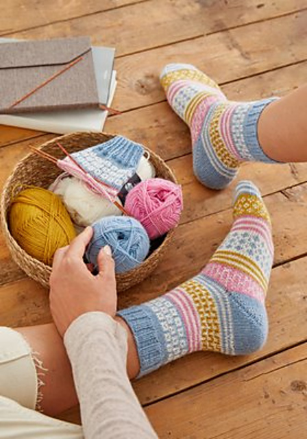 01 Socken mit Jacquardmuster
