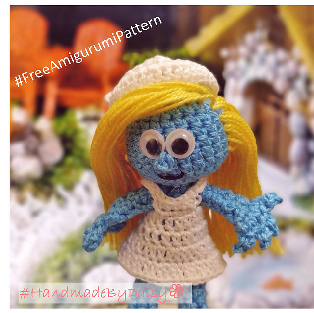 Amigurumi Smurfette